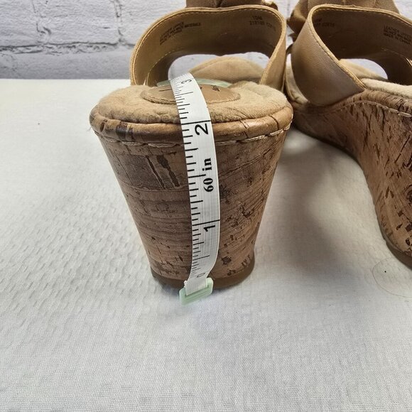 BOC BORN JAMAICA LEATHER FLOWER CORK WEDGE SLIDE SANDAL BEIGE SIZE 10 EUC WOMENS - Picture 10 of 10